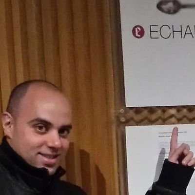 FernandoMartinR's profile picture. Padre y marido de 👨‍👩‍👧‍👦, funcionario cansado de ver como esto no funciona, cocinero a tiempo parcial, cofrade de 💜, de centro derecha por principios​.