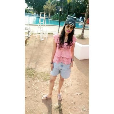 ●More Issues Than Vogue●No Regrets●Focus On Your Goals Babygal●To Travel Is Mah Soul🌎✈