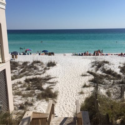 Vacation Rental - Miramar Beach Florida, next to Destin and Santa Rosa 30a - Steps from the sugar sand private beach - 5 stars - VRBO - https://t.co/DwEJ8ZM6GN