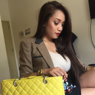 emzsanguan's profile picture. M-Y-S-E-C-R-E-T-S ツ