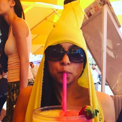 Music 🎶 Travel ✈️ Food 🍕 NYC 🗽Bananas 🍌