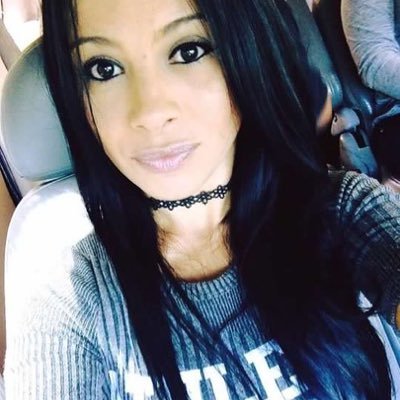 La Morenita cantante solista genero Merengue,Bachata,salsa facebook https://t.co/BdCxr5haSC instagram:morenita353 snapchat:morenita593