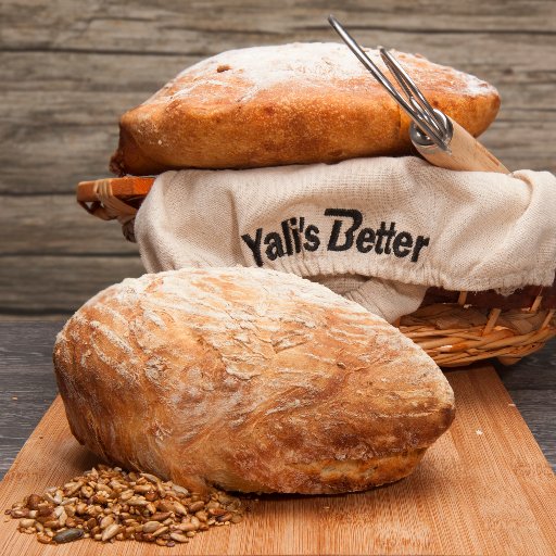 yalisbetter's profile picture. 