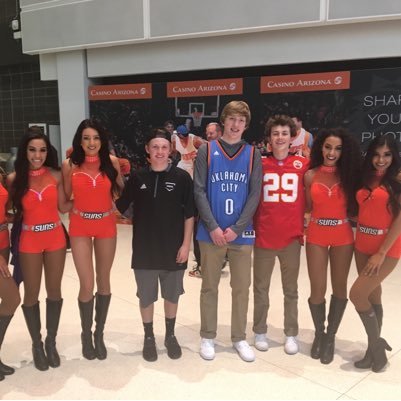 Berek_Dosch's profile picture. I'm just here