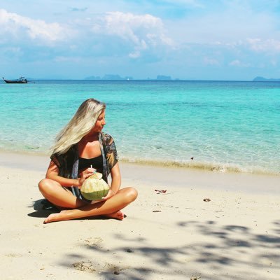 VerityAO's profile picture. Writer | Social - in every sense of the word | 📍Bristol 📷:verityannaolivia 💌:verityannaolivia@gmail.com