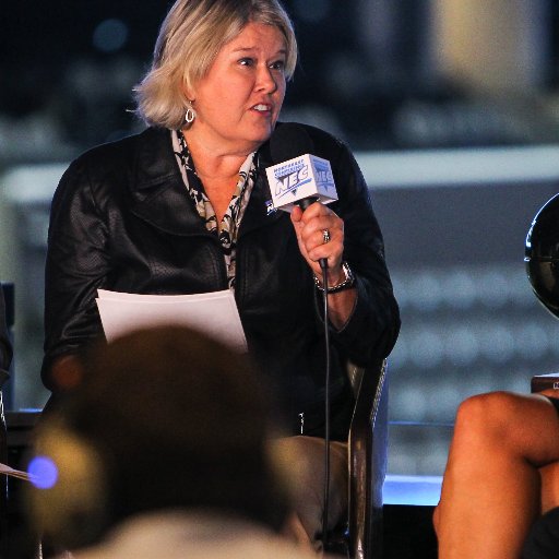 Lifetime professional in collegiate athletics & veteran women's basketball analyst. Proud Dean of Athletics at NCAA Division III Regis in Weston, MA.