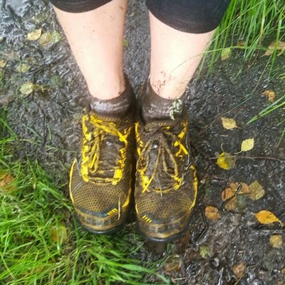 viciik's profile picture. Loves running and dogs. Happiest when doing one with the other. Views personal.