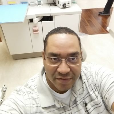 LevernWebley's profile picture. 