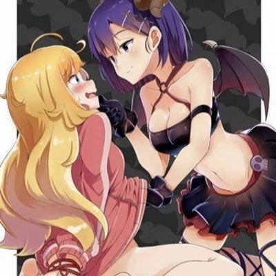 Phoenixelves's profile picture. My name is Ember also known as Phoenix Nightblade and I think female gamer are super awesome I am the Major in the Elven Army. Thank you for all the support💙