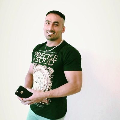 Randhir0207's profile picture. 