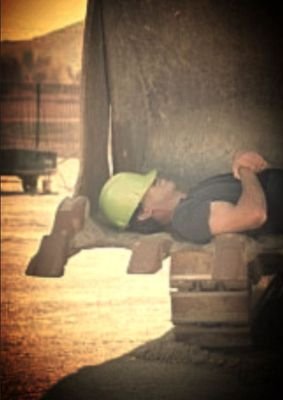 FullDozing's profile picture. 