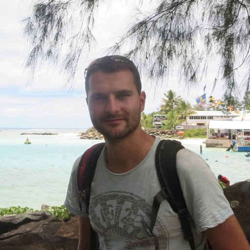 Director SW Engineering @HeyCurrent (prev name @snap40). I like to make useful things. Often found outdoors climbing, biking or walking up / down steep stuff
