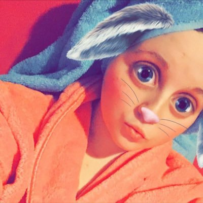 😜 15 😜 💕 year 10 💕 💯manchester 💯 👭🌈 Bi 🌈👭💙 😍💍 taken 💍😍