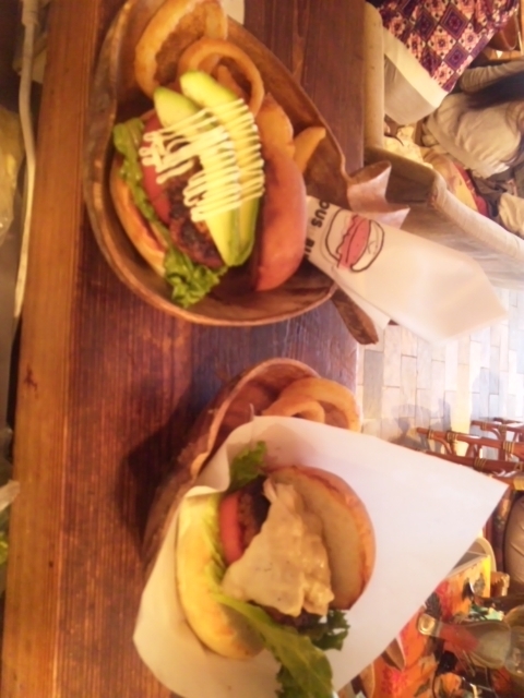 ロコモコ Profile