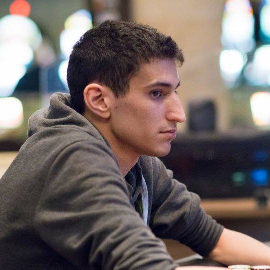 Développeur web et joueur de poker
Membre du Stream Gang Winamax
Twitch Partner https://t.co/O9mzl6Kdo5
Youtube Partner https://t.co/sVHQ5K3ysF