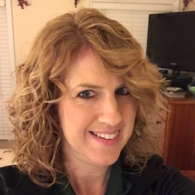 Mom of two, SLP and part time crafter- love spending time with my family and dogs!