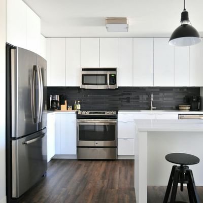 Residential and commercial cleaning business operating in the GTA.
