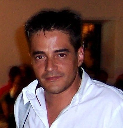 AlexanderMarc's profile picture. ¡La vida es corta,rompe las reglas,perdona rápidamente,besa lentamente,ama de verdad,ríe incontrolablemente.