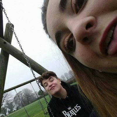 _riverphoenix__'s profile picture. my boy, oasis and the beatles x