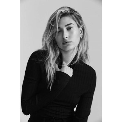 Page française sur la modèle photo Hailey Rhode Baldwin 🇧🇷