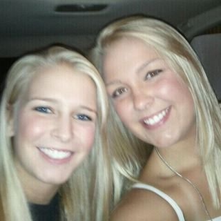 Allison_NicoleR's profile picture. 