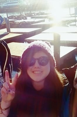 johsim_'s profile picture. She/her.
Tech jokes and left-wing commentary is my therapy