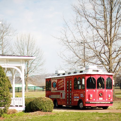 Ms. Trolley Parton offers made-to-order bites from a historic mobile venue. Part of Puckett's family. Email trolley@puckettsgrocery.com for more info!