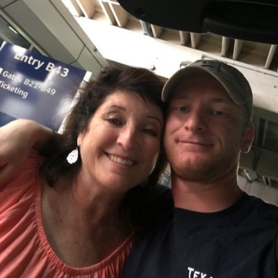 garrettdennard's profile picture. Navy Veteran. Texas.