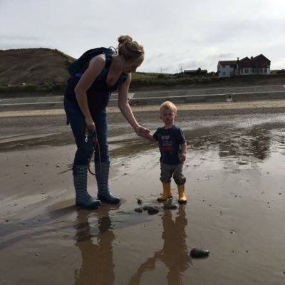 Mummy!Looking for silver linings,following their interests,going on everyday adventures,reading &playing with my3boys &lovely Mr B. Days off spent @KeyburyFS
