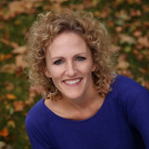 carlashelley's profile picture. I love to write, read, and laugh at funny people.  You know, that are being funny on purpose.