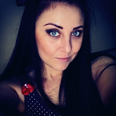 marisabell86's profile picture. Парикмахер, люблю суши, есть любимая кошка Маркиза, обожаю лето, мечтаю попасть на необитаемый остров.А вообще хочу побывать в пирамидах фараона.