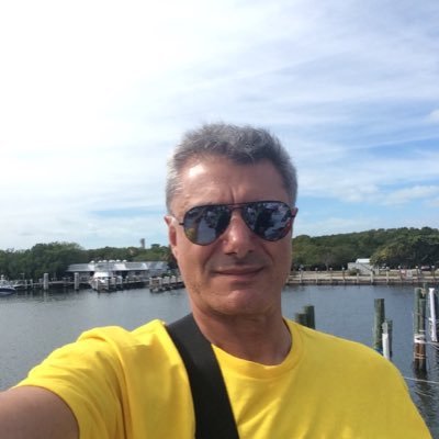Arquitecto, Inversor Inmobiliario. Mercados financieros. En constante búsqueda de opinión propia e independiente.