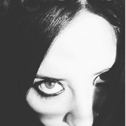 Zoivk's profile picture. Cur Posse Auscultare?