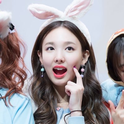 Roleplayer of TWICE's Nayeon. Lead Vocal and Visual. [1/9]. ONCEs. ava by Nasoong Hing.