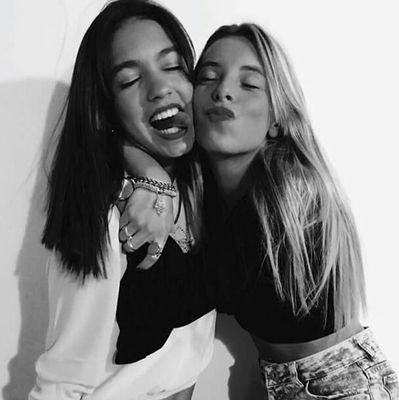 roosaetti's profile picture. La soledad me aburre, pero no me traiciona


👻rochisaae