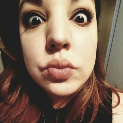 am_i_eVAL's profile picture. Makeup addict, metalhead & wannabe chef