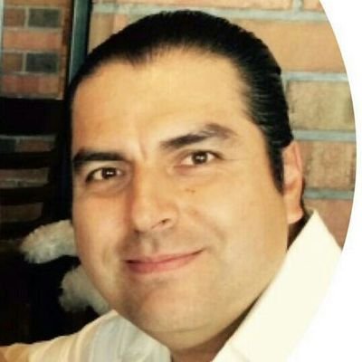Abogado y Maestro en Derecho Penal. La Justicia es premisa indispensable para lograr la paz y salvaguardar el estado de derecho.