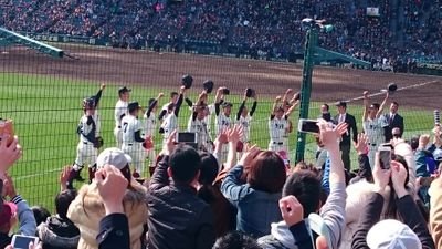 はじめまして高校野球大好きです
一番応援してるのは大阪桐蔭の徳山君藤原君と履正社の石田君と筒井君
神戸国際後藤君を応援しています
皆さんよろしくお願いします