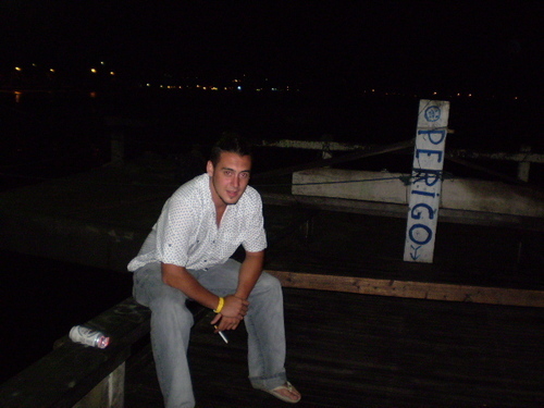 nico_alessandro's profile picture. Tecnico en automotores, mecanico y estudiante de Ingenieria Mecanica de la UTN. Juego al futbol, hago natacion y mi hobby es mi auto y viajar...