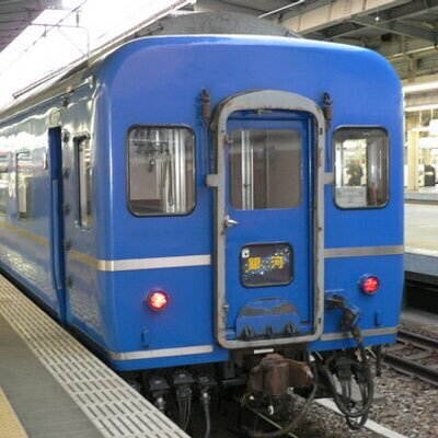 ファゴットとコントラファゴットを吹きます。リード作りも修行中。コントラファゴット輸送のために自動車免許をとるべきか悩み中。