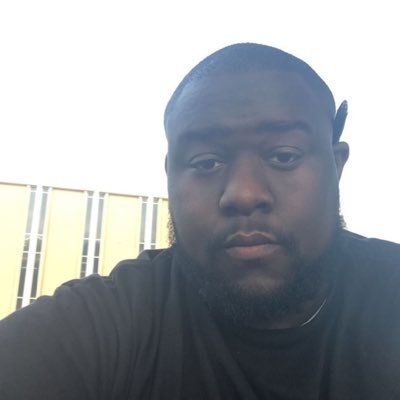 Thickfinewomen lover #teamheat #whodatnationmember Kool n Funny dude In @wessiers world #Obama12 yes we can again ✊🏿✊🏿✊🏿#teamSU SUalumni Fall 16🎓🐆🐆🐆