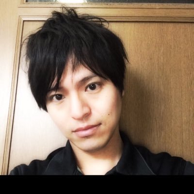 趣味 サッカー、スノボー、首都高ドライブ笑、いつもの映画館で見る映画 好きな食べ物 いつもの店のラーメン スシローw