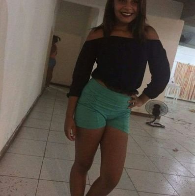 Deus...🙏
Família...👨👩👧👦
Amor por dança ...🎛
Luanete com orgulho...🎤
Música...🎼
Amigos sempre comigo...✌
Adoro comer...🍛
Aventureira...🎢
💋❤