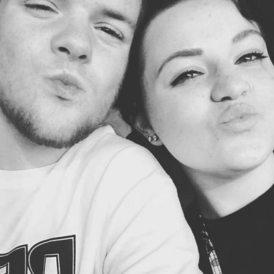|senior at xhs|
♡1\13\16♡
@emilienewton16