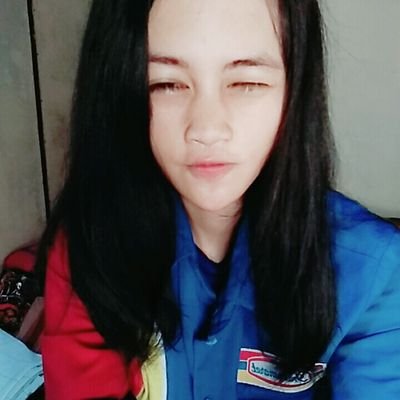 I love Allah♥ I love my mom♥ I love my father♥ I love my family♥ I love my ends♥ I love my life♥ And I love you, yes. You♥ Lovega Naoncing :*
IG: Anik_99