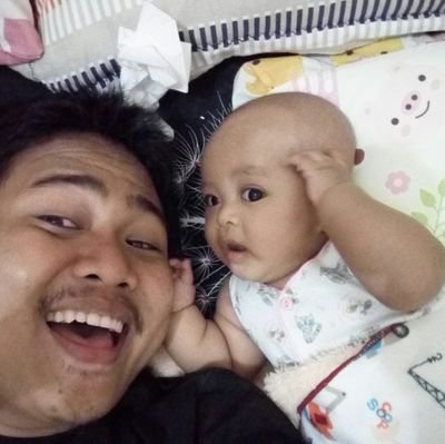 uuL_erkass's profile picture. ★★★ i was born to be juventini #FORZAJUVE ★★★ | orang ganteng no.3 di dunia | no.2 se-Indonesia Raya | part of @trika_trikulz | Aksara Kamidia Irman's daddy