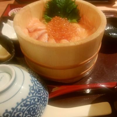 ワイズマンとマッケンジー原作以外の世界線で早よ結婚しろと日夜願い、ノイマンとバジルールの幸せな風景を夢想するどこぞの開店休業文字書きの性癖がまろび出ているアカウント。ここから先はR指定だ