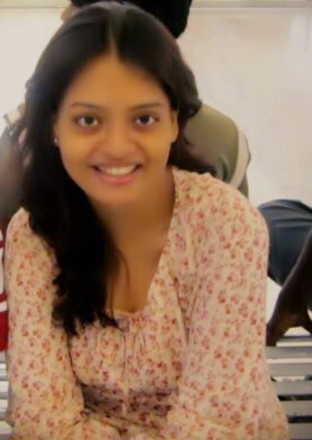 TaniaC2812's profile picture. Searching 😜