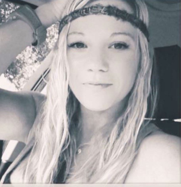 2livebeaver's profile picture. Do good. Don't suck. 
Col 1:17