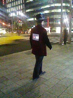 主に映像音楽やイベント音楽を作編曲。大学でピアノサークルで作曲に没頭→音楽チャートのシステム開発→音楽制作業務→キャラクター音楽制作→自然の形、模様や絵画を基に楽曲制作を行う「時空共鳴」プロジェクトを起動中、空間音楽を企画。数学、動物好き。